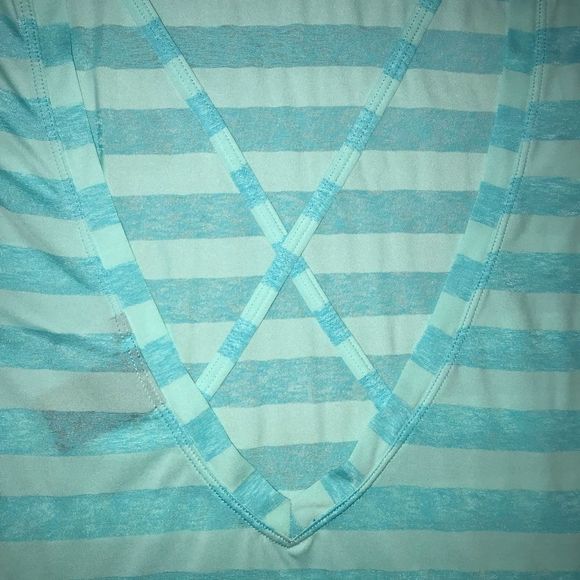 Z by Zella Teal Take 5 Cloud Striped Tee Small S - Picture 5 of 8